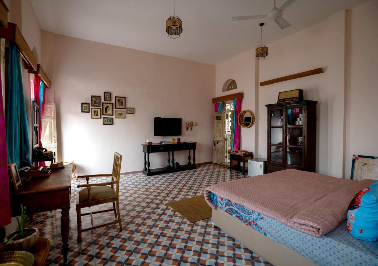 Kol Pol Mohalla Boutique Stay อุเดเปอร์ ภายนอก รูปภาพ